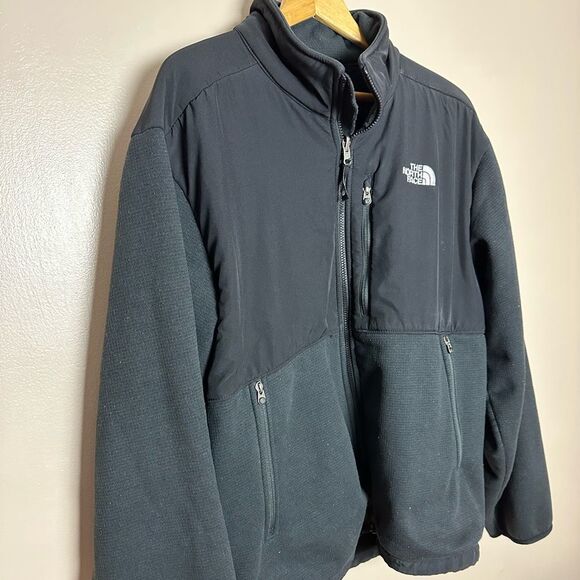 CLEARANCE! Men’s Black The North Face Jacket Size XL VGUC - Picture 3 of 6